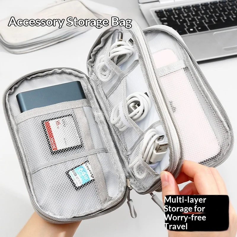 Borsa organizer per cavi da vi - Tech Accessories Case recensione e prezzo
